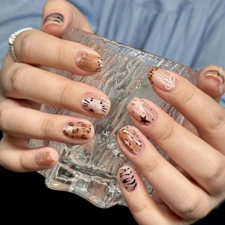 Artistic Natural Press-On Nails Bowlift