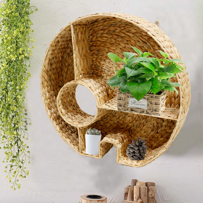 Handcrafted basket with hanging design Bowlift