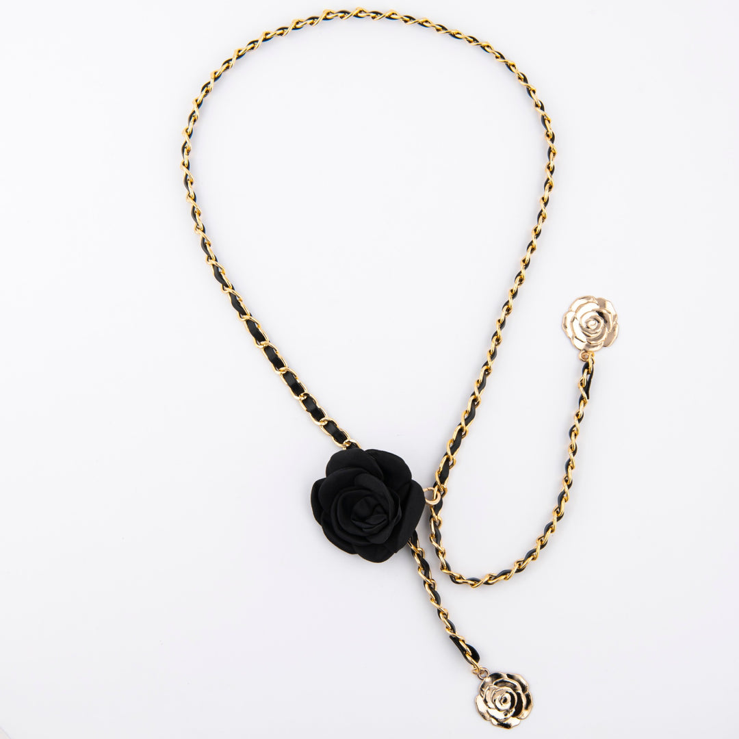 Fashionable chain belt with rose details Bowlift