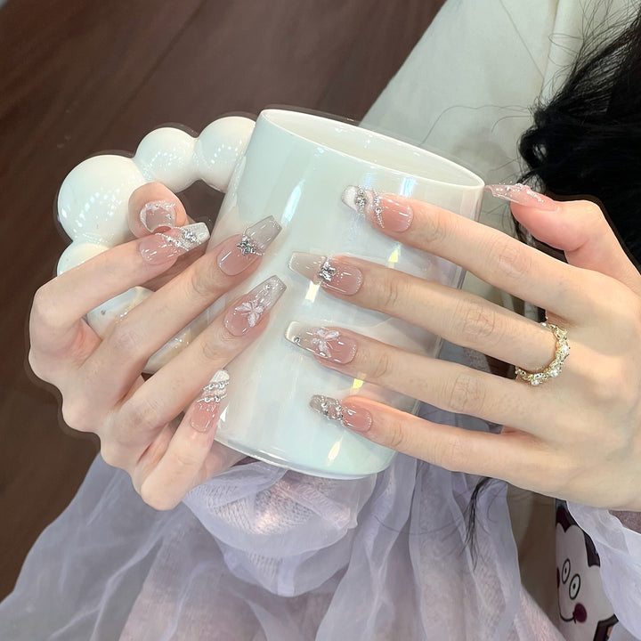 Elegant Decorative Press-On Nail Set Bowlift