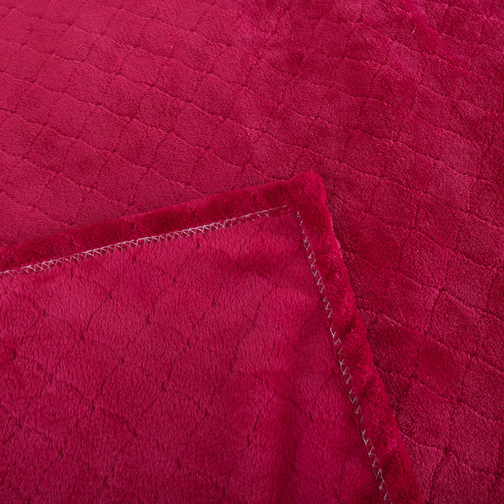 Women's especially soft cuddle blanket made of luxurious microfiber fabric Bowlift