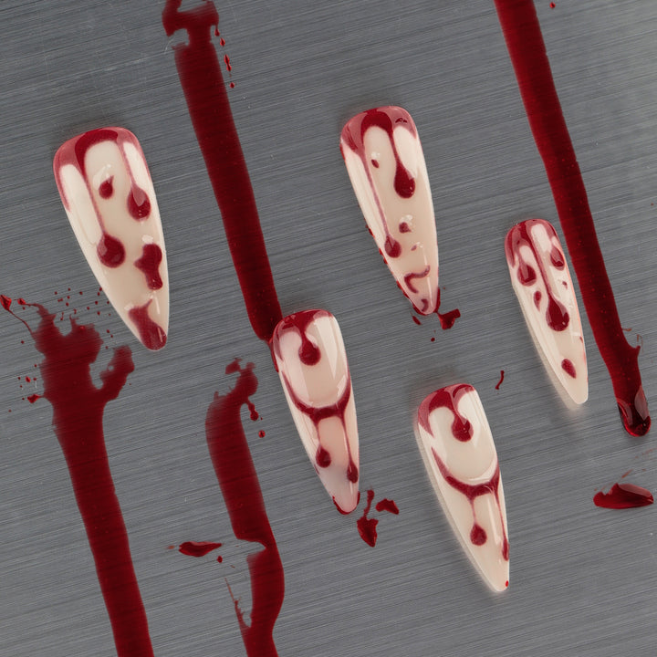 Artistic Halloween Gel Nails in Bloody Design Bowlift