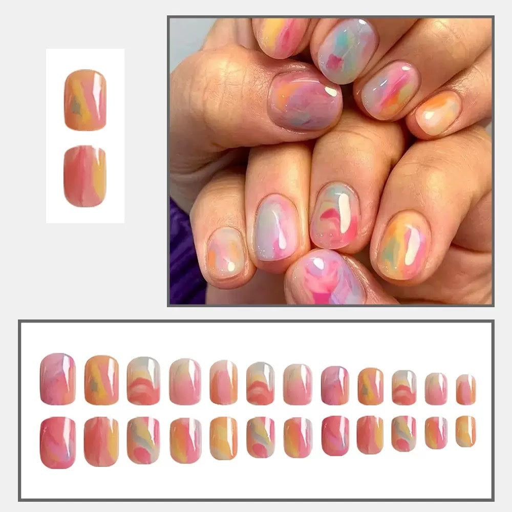 Nail set with marble pattern Bowlift