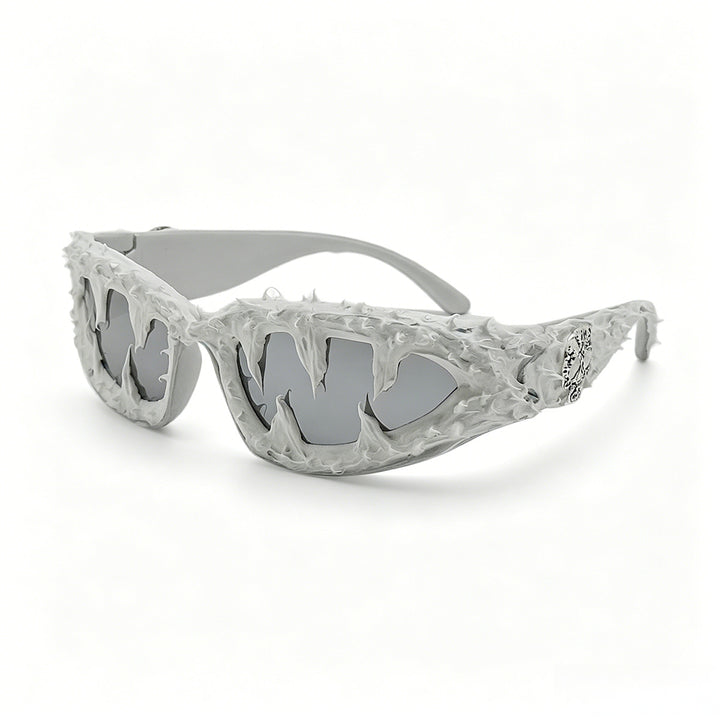 Ladies creative fashion sunglasses with unique spikes and skull design Bowlift