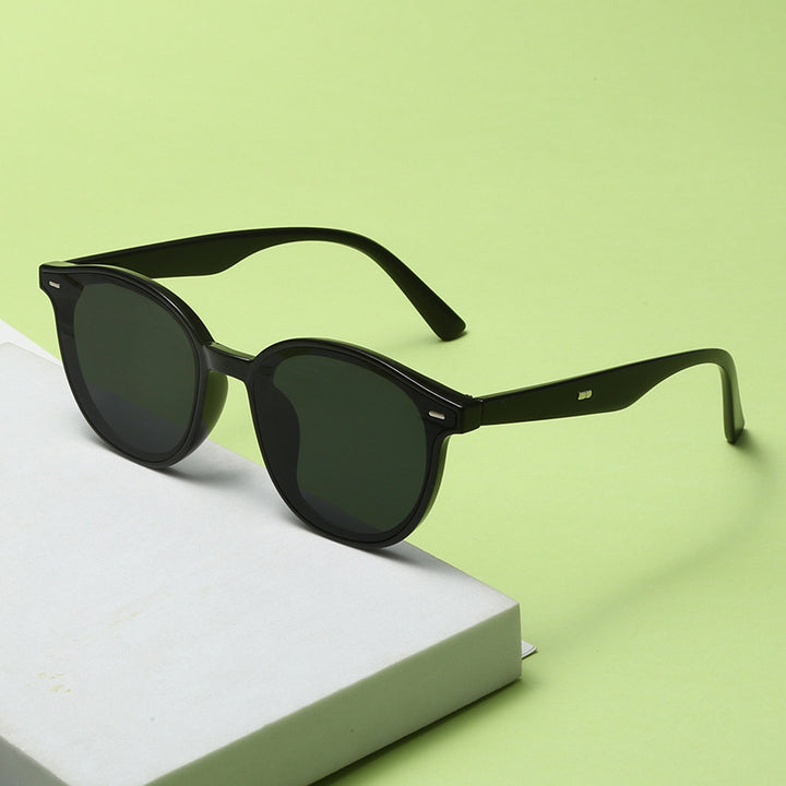 Ladies Fashion Sunglasses with trendy, round frame and UV protection Bowlift