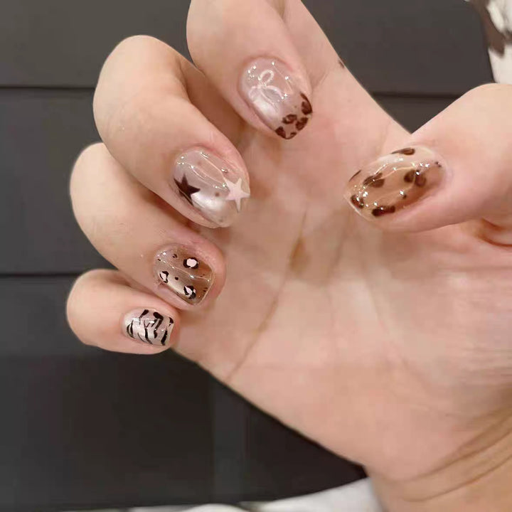 Artistic Natural Press-On Nails Bowlift