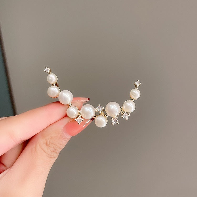 Elegant pearl earrings Bowlift