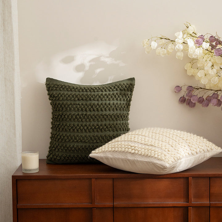 Structured knitted cushion with bobble look Bowlift