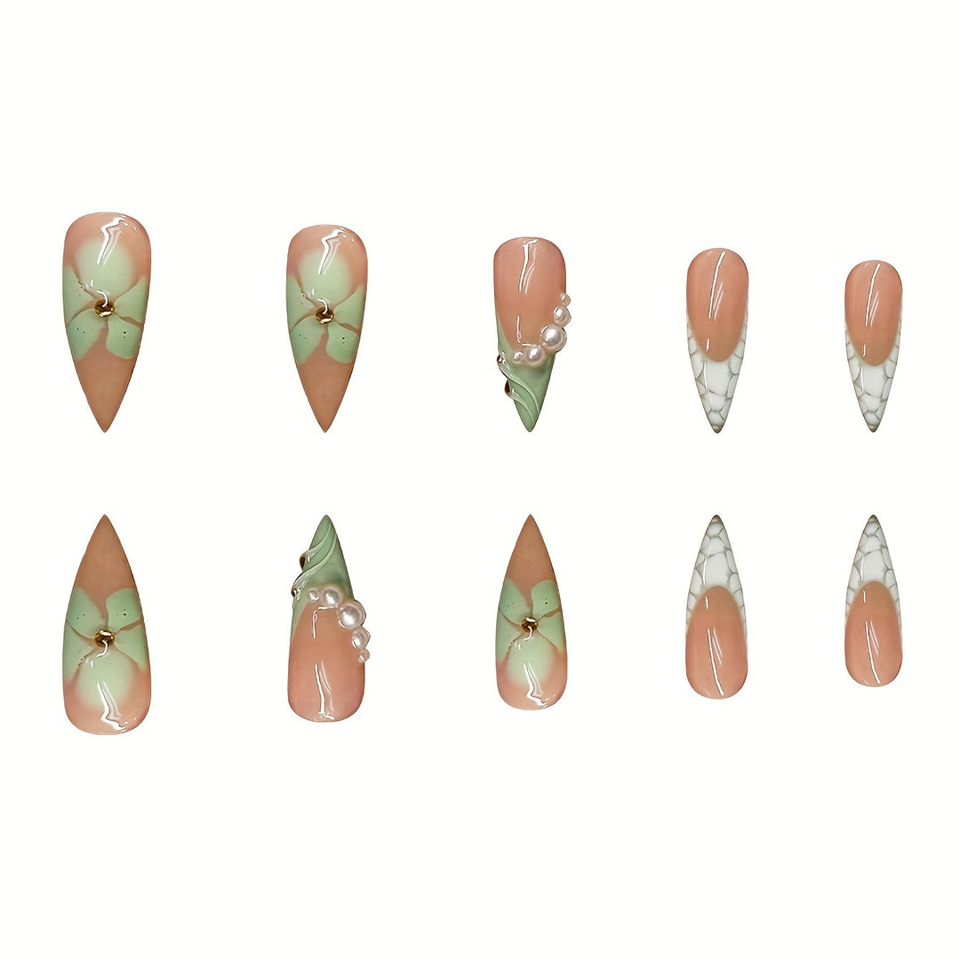 Elegant Stiletto Nail Design Bowlift