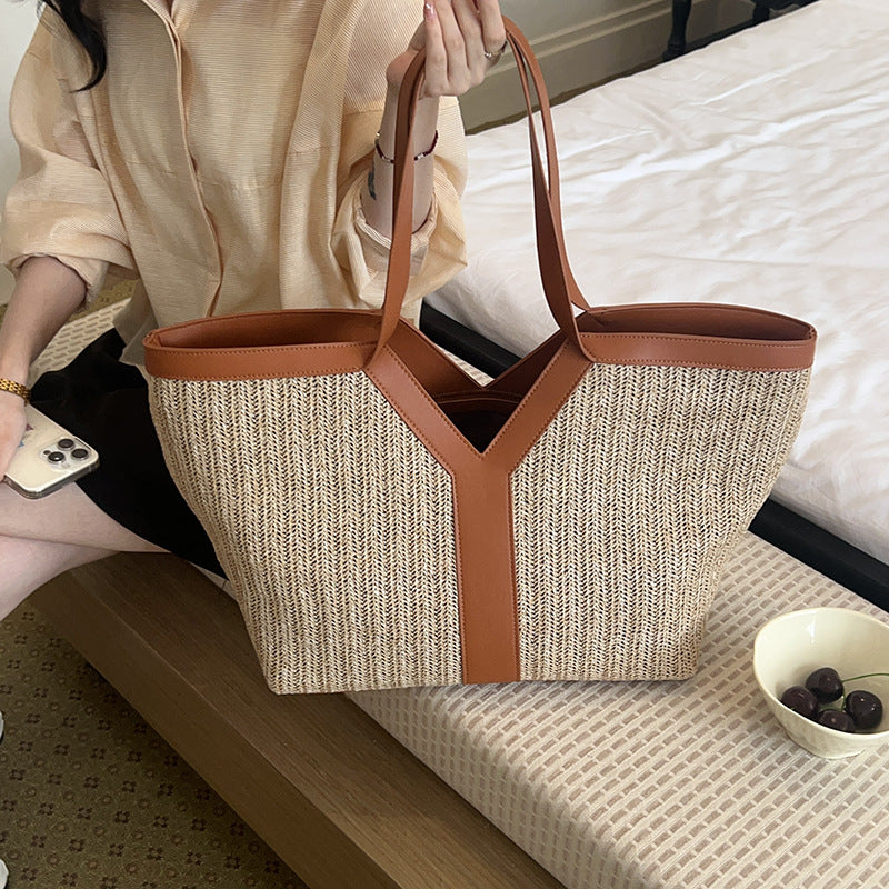 Generous and Stylish Shopping Bag Bowlift