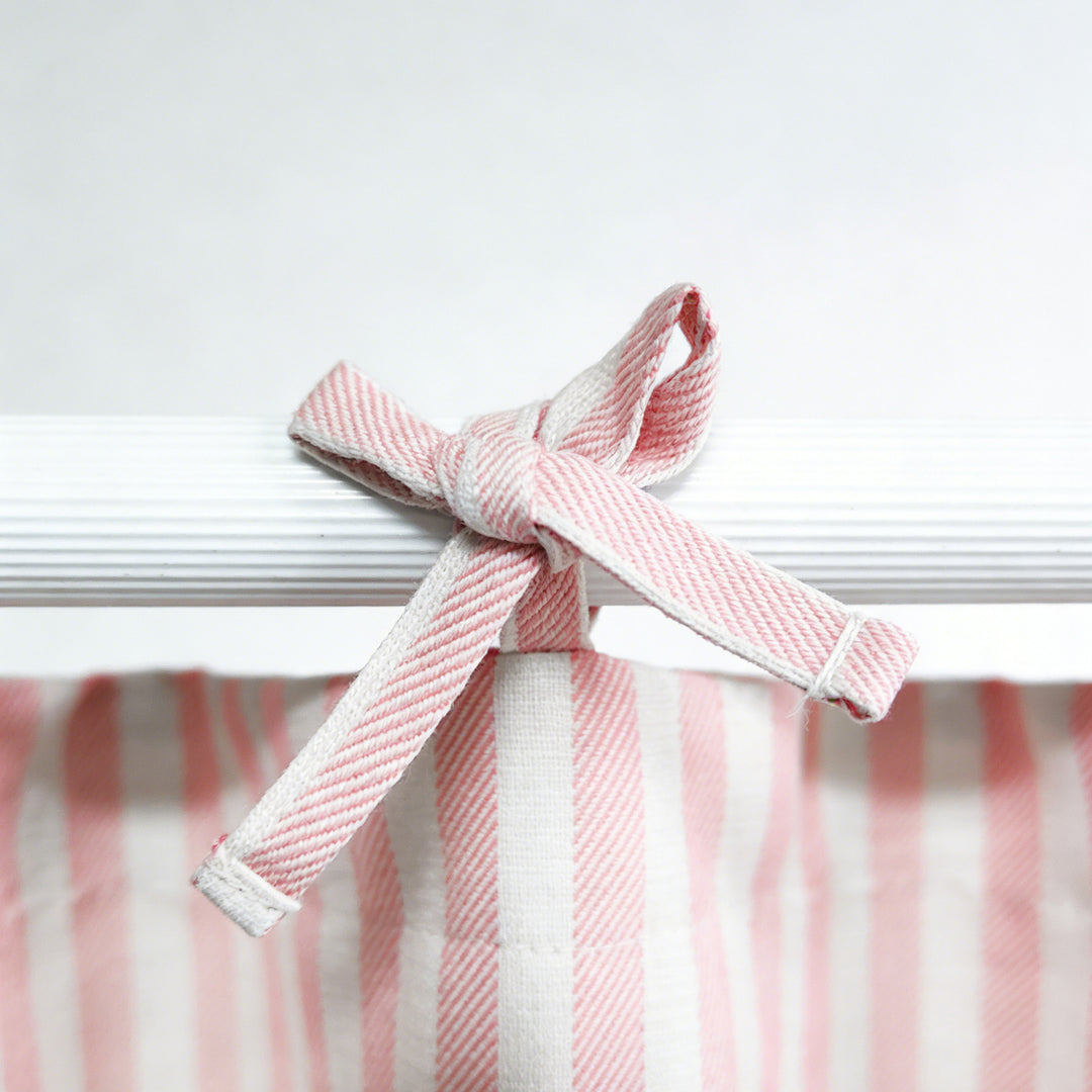 Elegant Striped Shower Curtain Bowlift