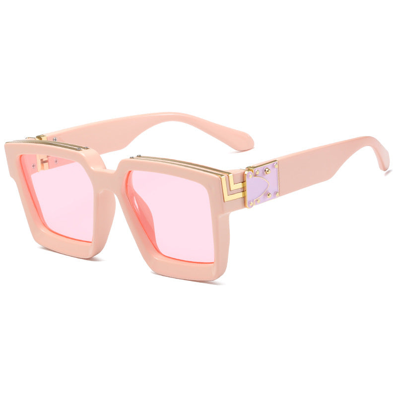 Women's square designer sunglasses with striking frame Bowlift