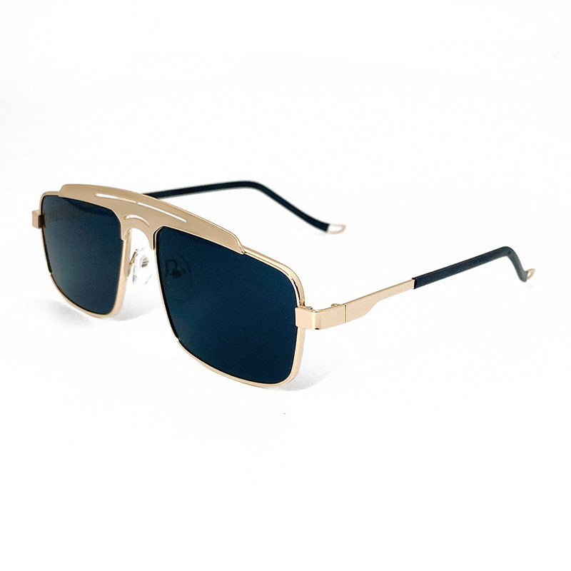 Fashionable Oversized Sunglasses with Elegant Design Bowlift
