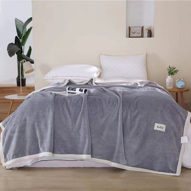 Unisex cuddle blanket with playful cloud design Bowlift