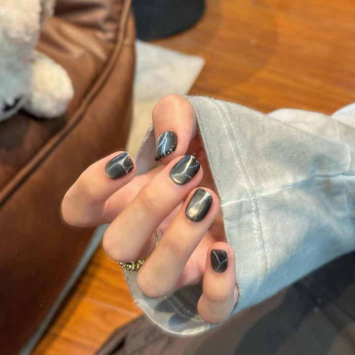 Acrylic Nail Set with Modern Geometric Design Bowlift