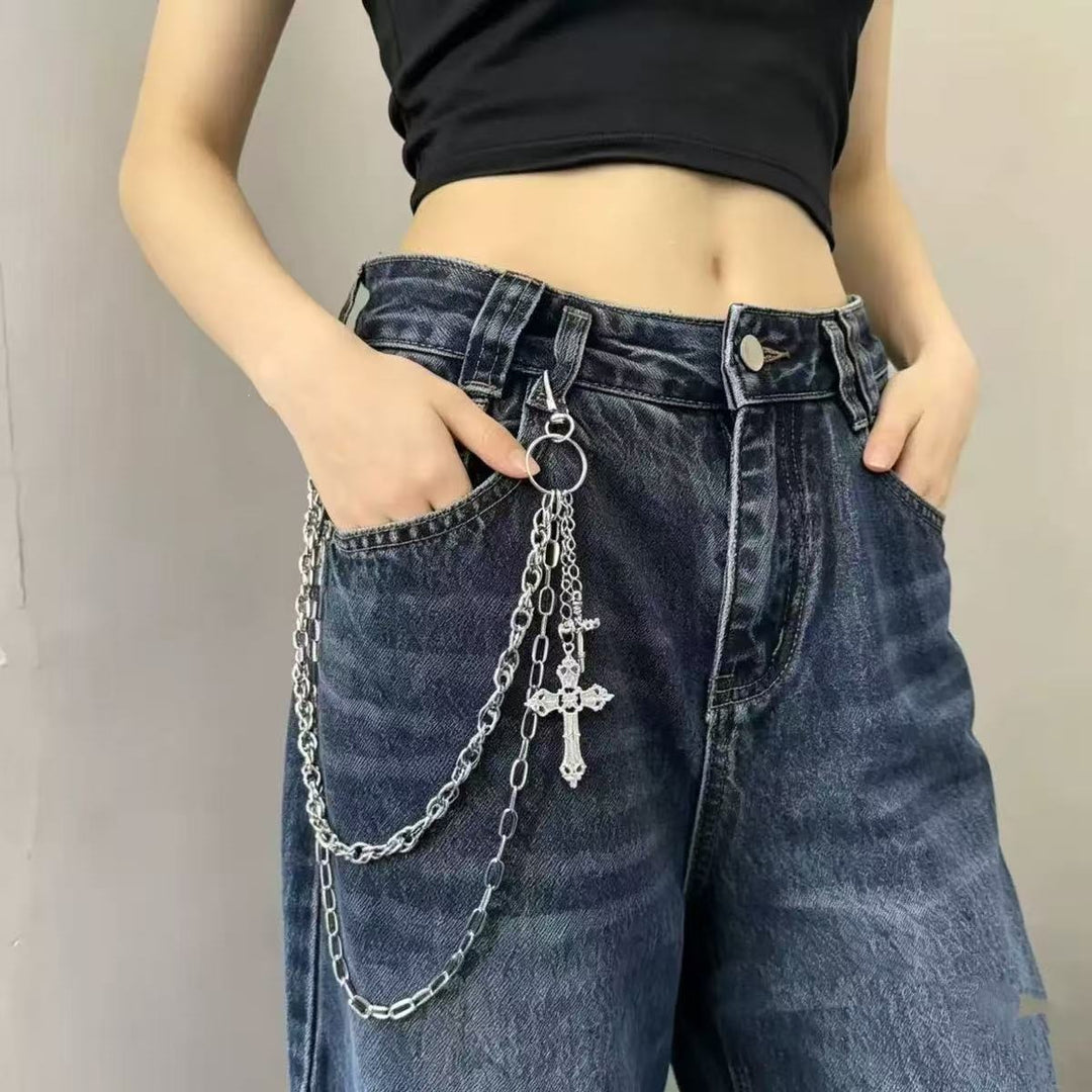 Fashionable chain belt with cross pendant Bowlift