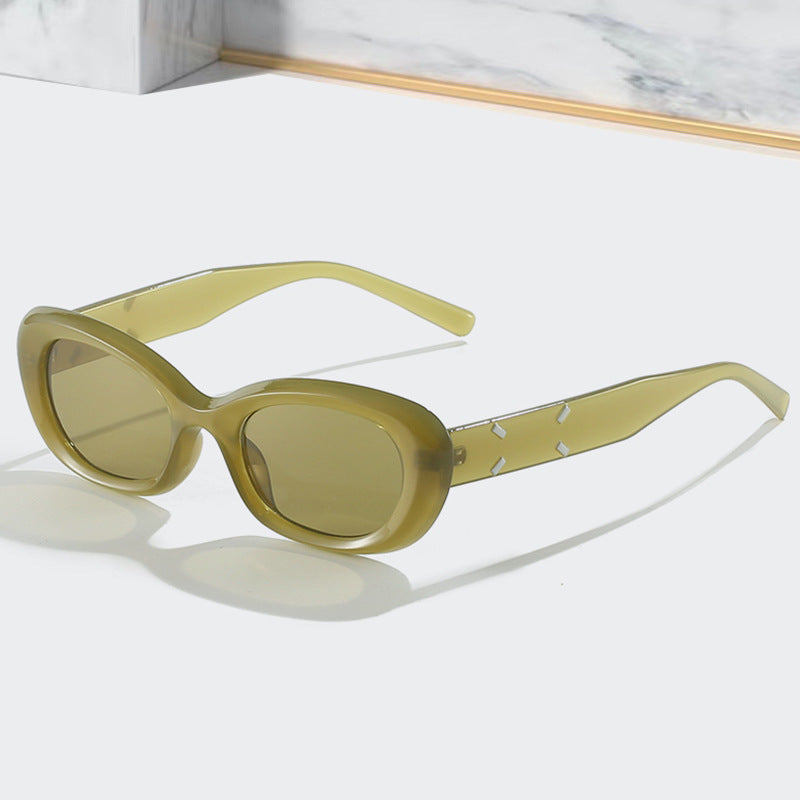 Fashion-Forward Oversized Rectangular Sunglasses Bowlift