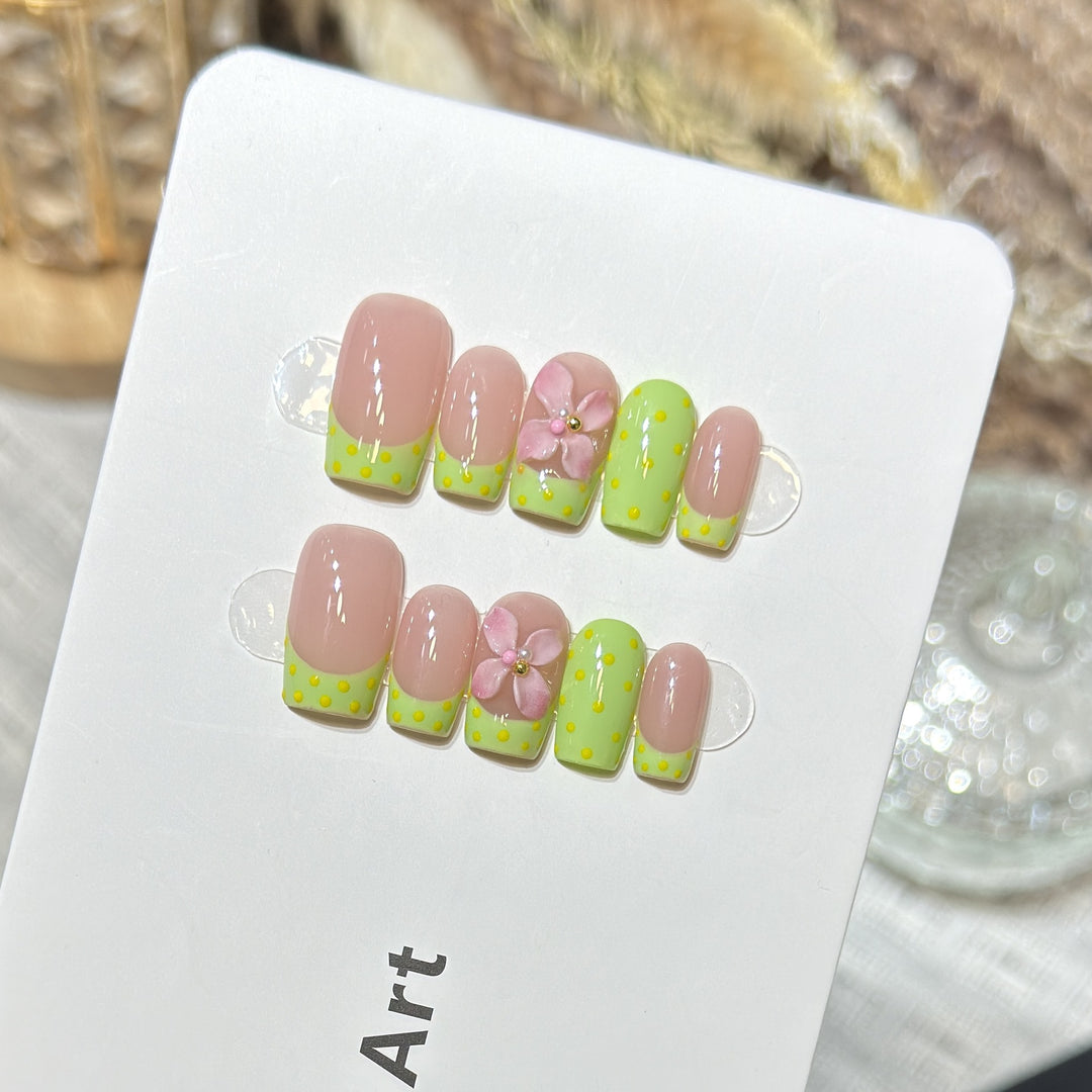 Acrylic Floral Design Press-On Nail Set Bowlift