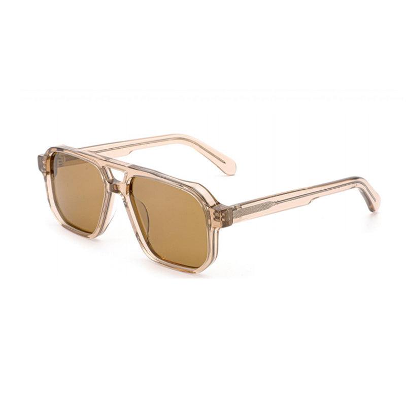 Ladies' sunglasses in a modern, geometric design with a sturdy frame and UV protection Bowlift