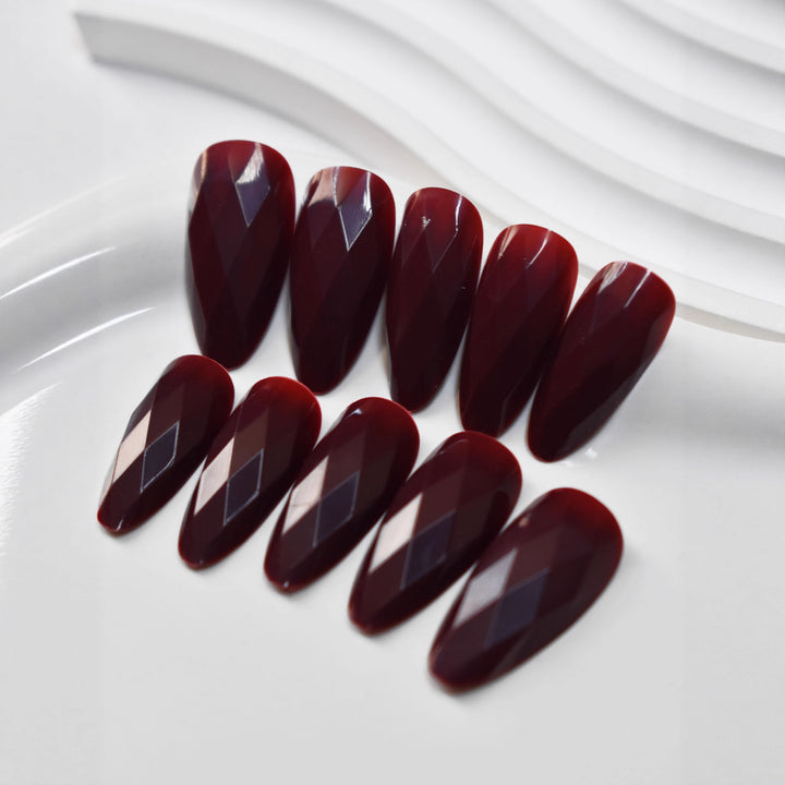 Premium Glossy Diamond-Shaped Press-On Nails Bowlift