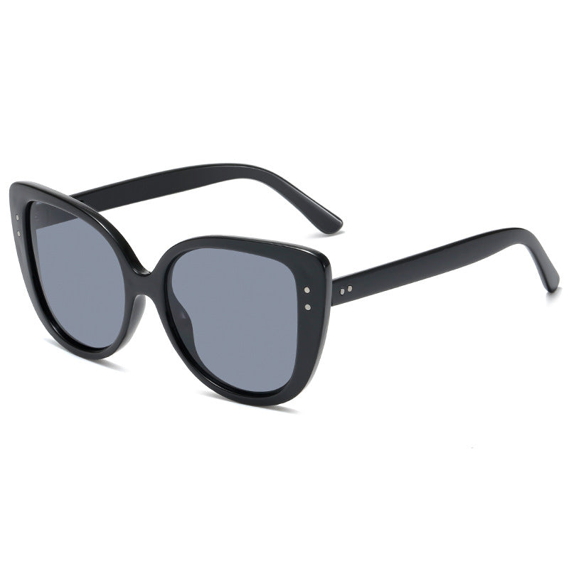 Ladies glamorous oversized sunglasses withElegant transparent frame Bowlift