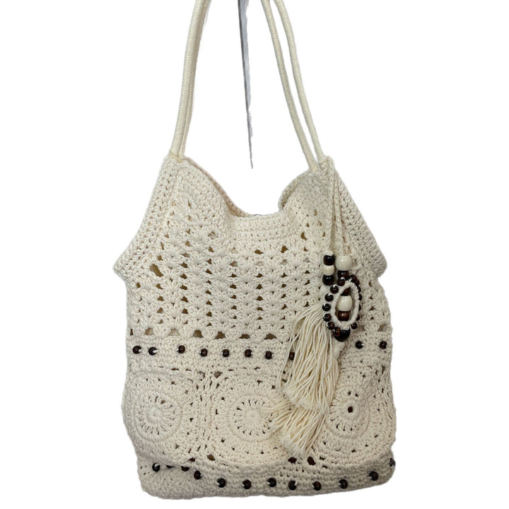 Hand-crocheted shoulder bag with unique fringe design Bowlift