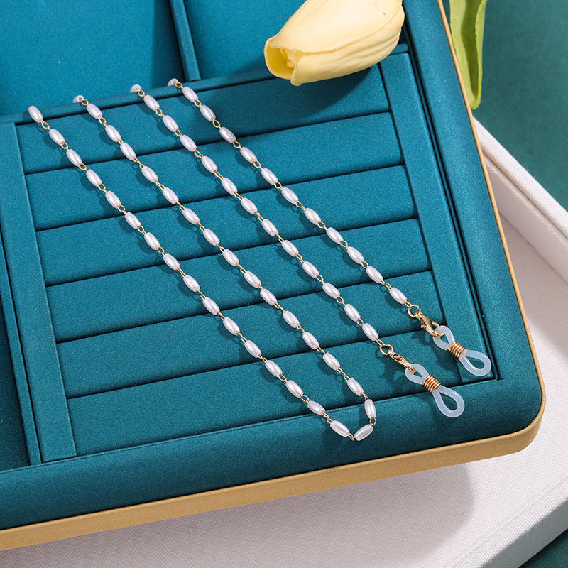 Elegant Pearl Chain Eyewear Chain Bowlift