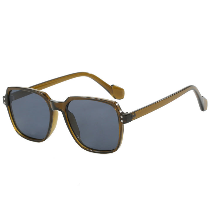 Women's fashion sunglasses with bold, rectangular lenses Bowlift