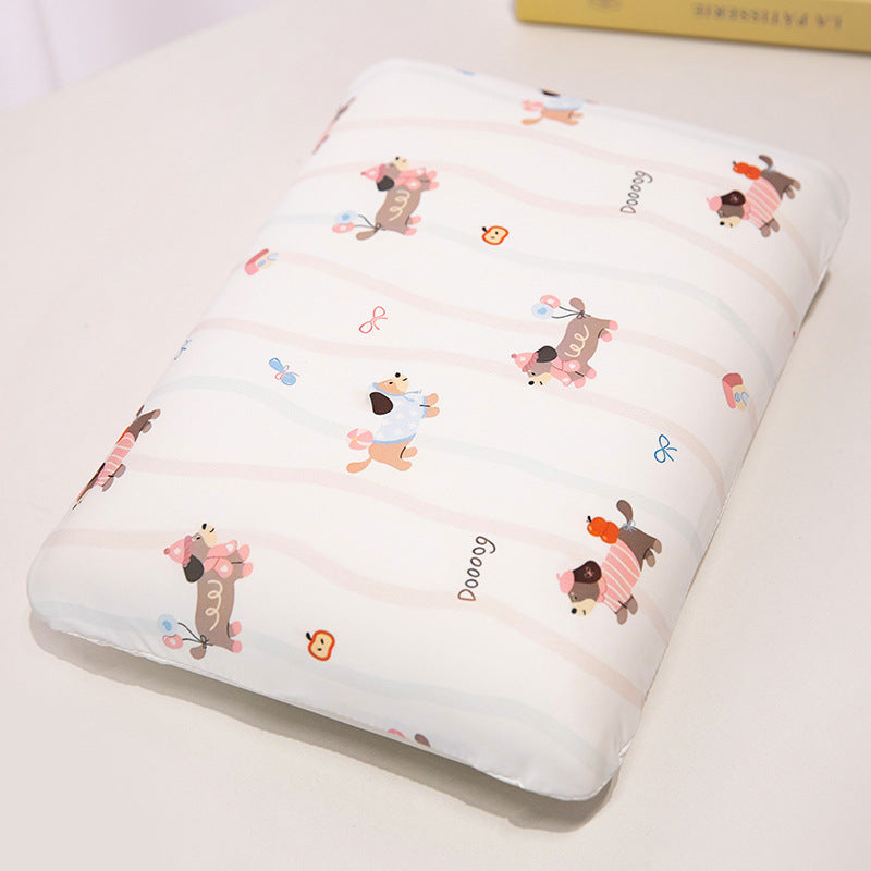 Comfortable cushion with playful animal design Bowlift