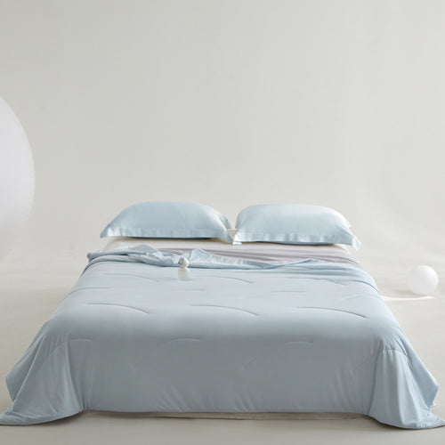Women's breathable and comfortable blanket with soft texture Bowlift