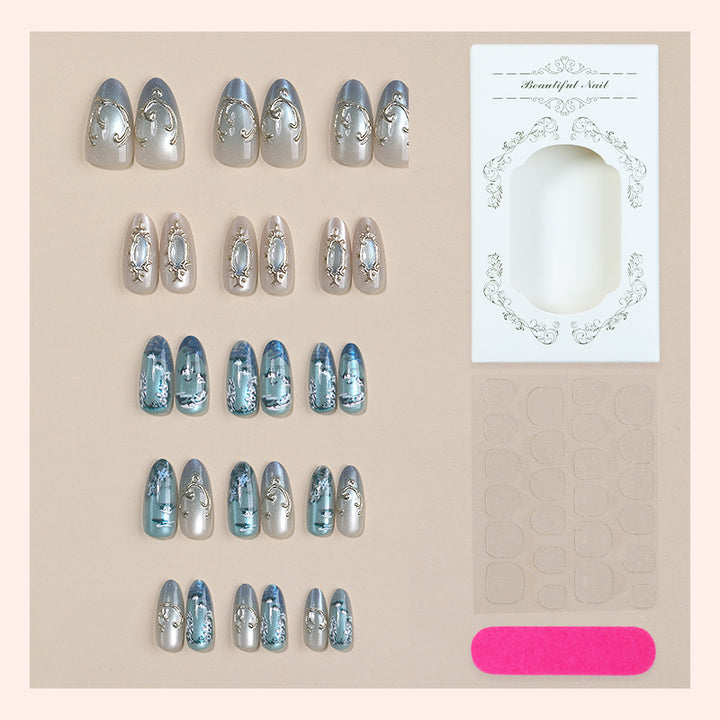 Glamorous Decorative Press-On Nail Set Bowlift