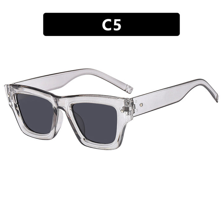 Ladies trendy sunglasses with square frame and UV protection Bowlift
