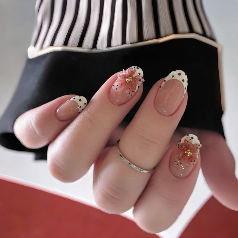Art Nail Set with Floral Accents Bowlift