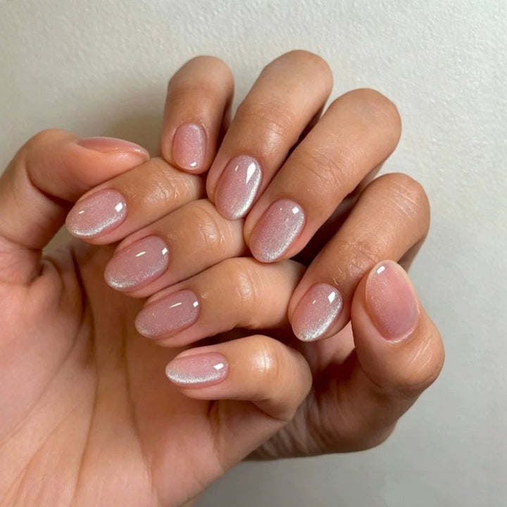 Elegant Press-On Nail Set with Glitter Finish Bowlift