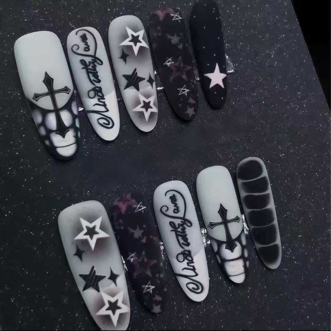 Trendy Gothic Nail Art Set Bowlift