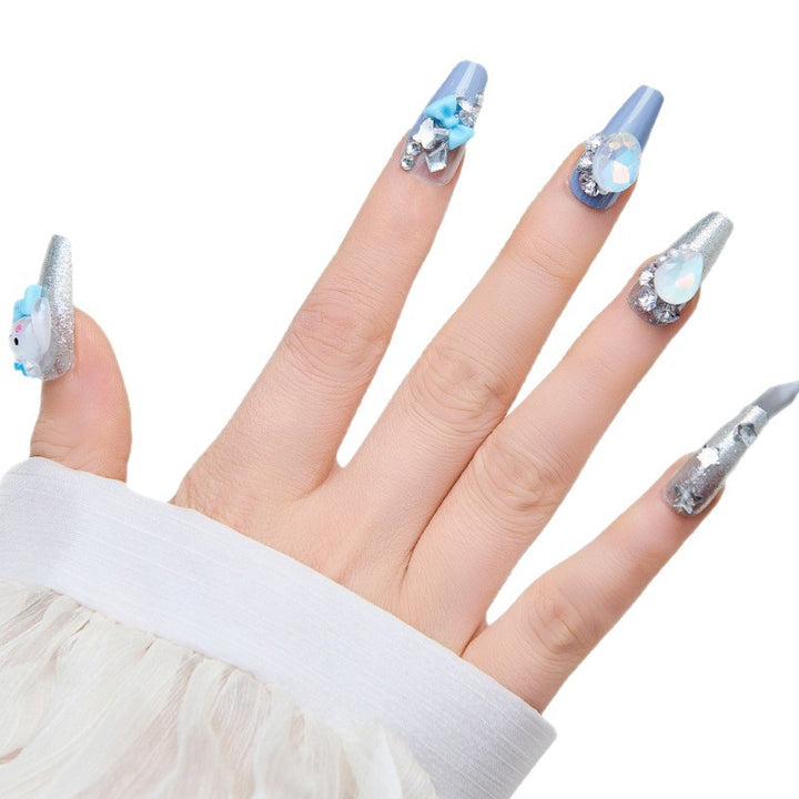Creative artificial nails with 3D design and glitter accents Bowlift
