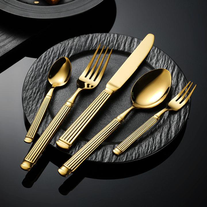 Elegant dessert spoon with exclusive surface design Bowlift