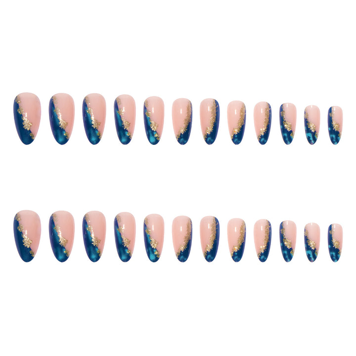Artificial nail set with luxurious golden embellishments and elegant details Bowlift