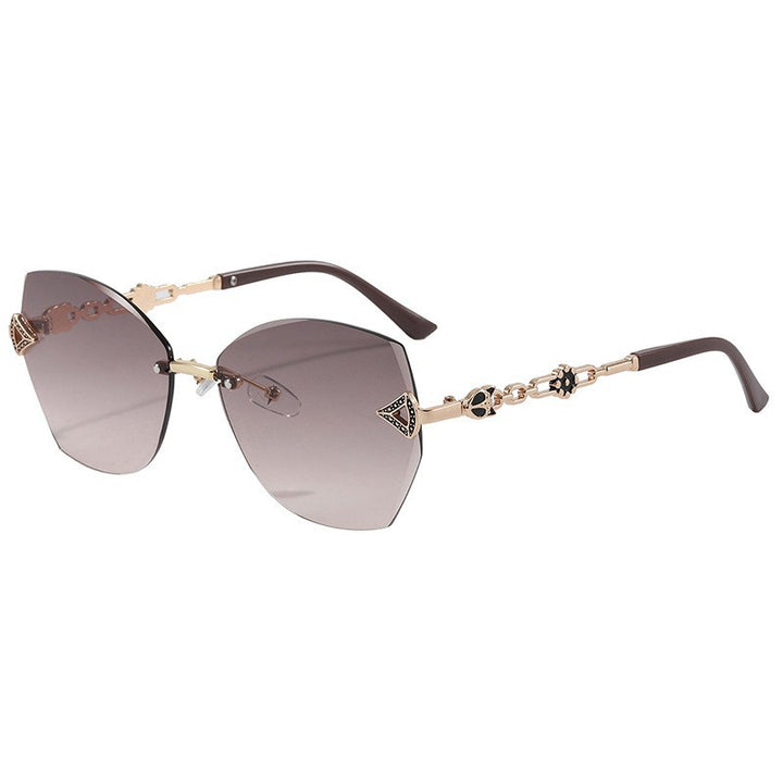 Elegant Geometric Statement Sunglasses