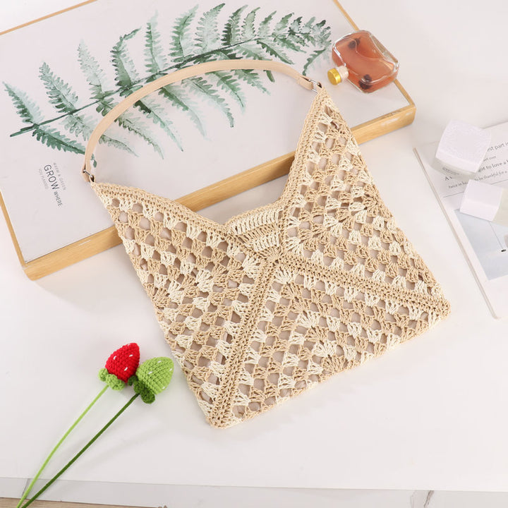Handcrafted macrame shoulder bag with stylish design Bowlift