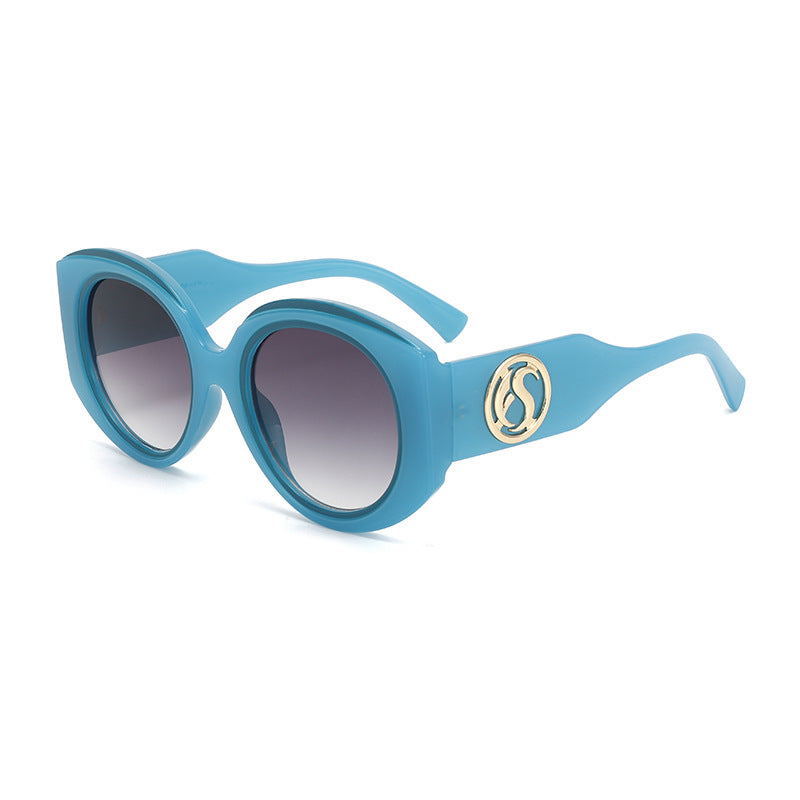 Women's modern sunglasses in striking oversized design Bowlift