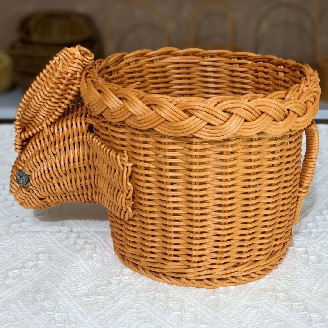 Decorative Woven Duck-Shaped Basket Bowlift