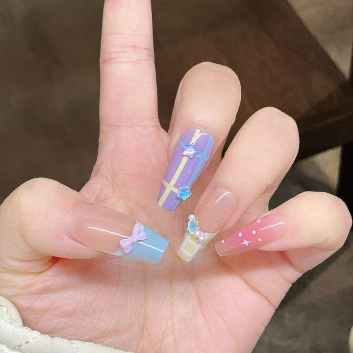 Cute Themed Press-On Nail Set Bowlift