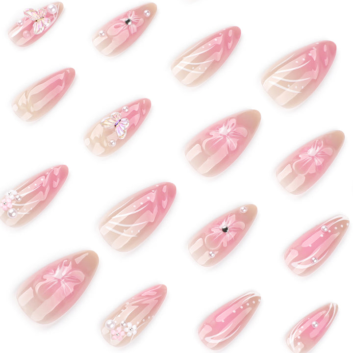 Artful nail art with floral 3D elements Bowlift