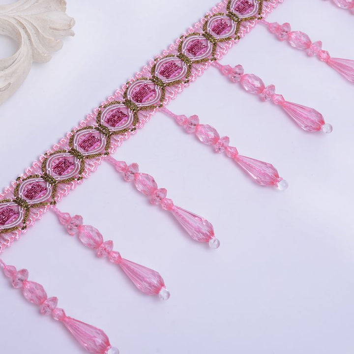 Embellished lace edge Bowlift