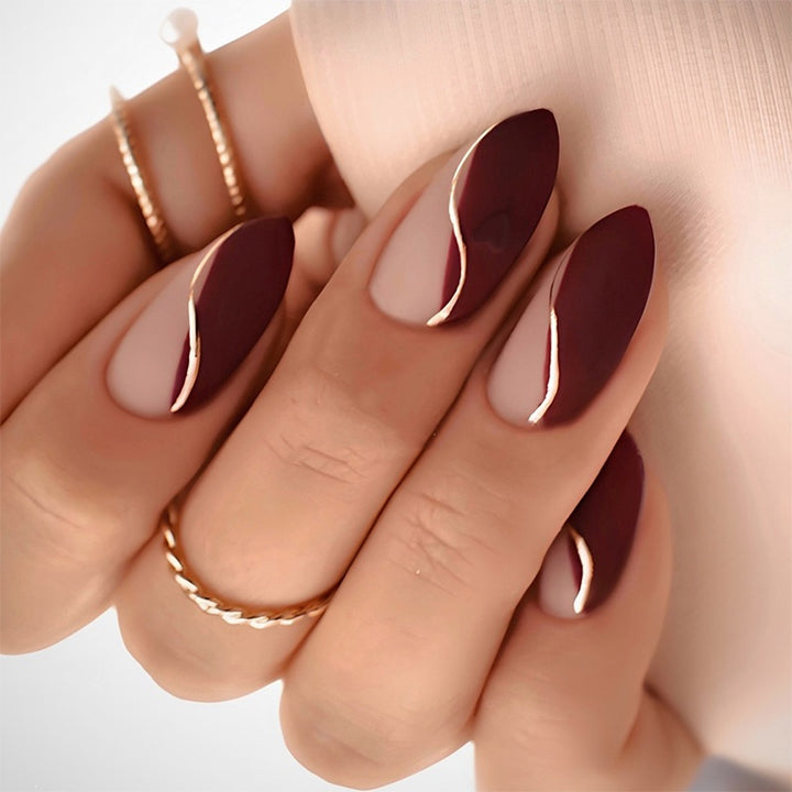 Nail art set with elegant wave patterns Bowlift