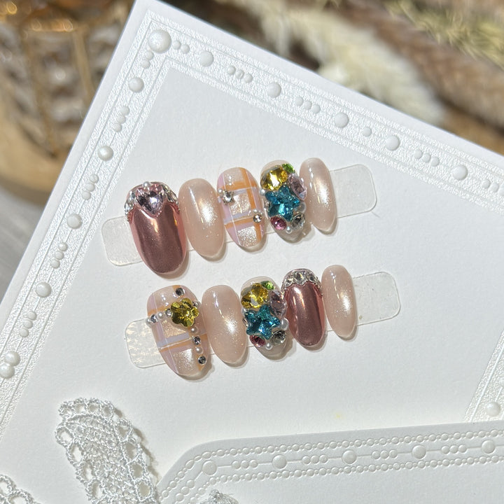 Artistic Themed Nail Art Set Bowlift