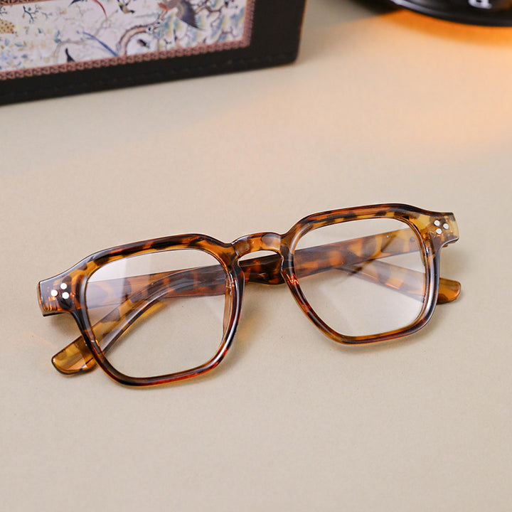Women fashionable oversized glasses Bowlift
