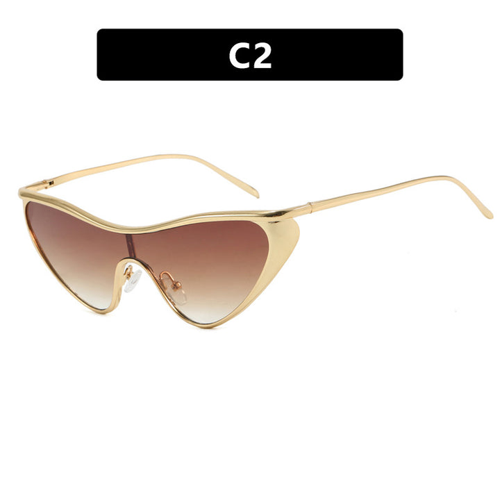 Ladies extravagant shaped sunglasses with protective UV filter Bowlift