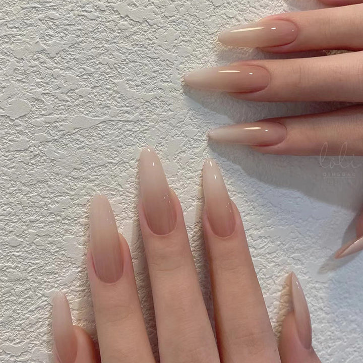 Elegant and stylish nail extensions Bowlift